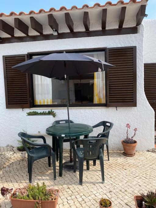 Sunny Villa With Golf Front View Vilamoura Exteriör bild