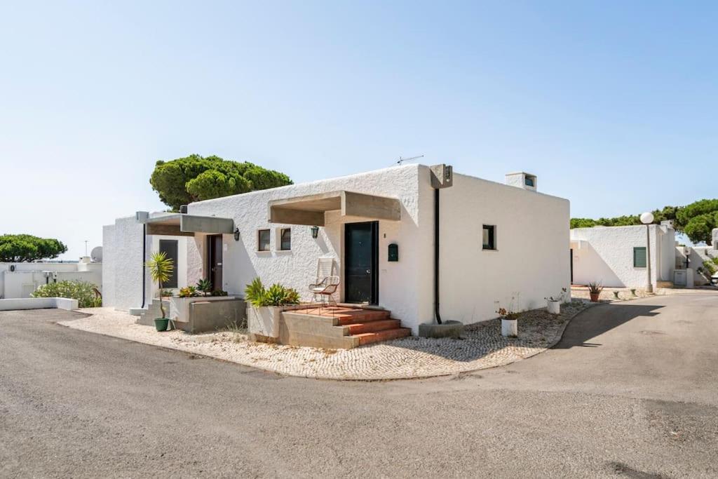 Sunny Villa With Golf Front View Vilamoura Exteriör bild