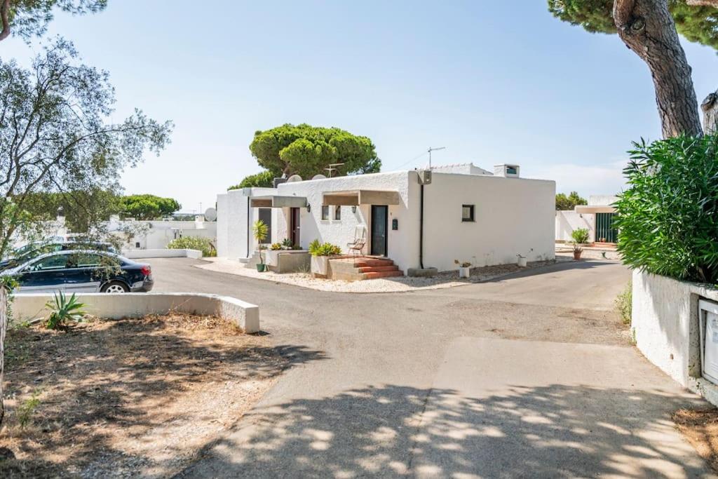 Sunny Villa With Golf Front View Vilamoura Exteriör bild
